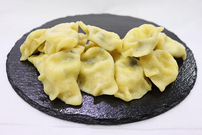 ВАРЕНИКИ С БРЫНЗОЙ И КИНЗОЙ ВЕС