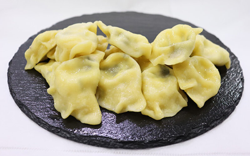 ВАРЕНИКИ С БРЫНЗОЙ И КИНЗОЙ ВЕС