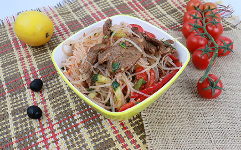 САЛАТ ФУНЧЕЗА С МЯСОМ