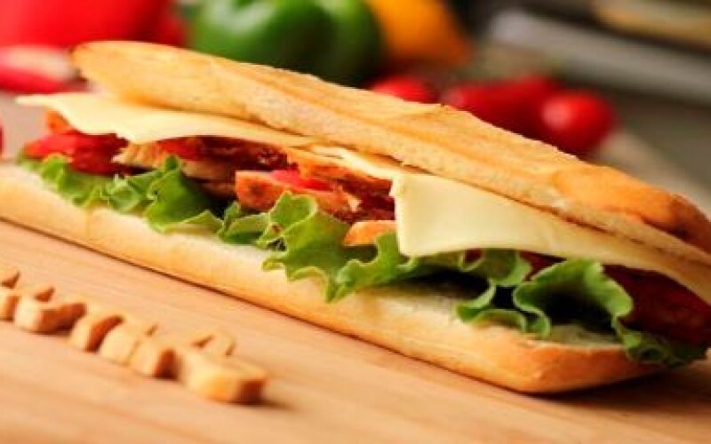 ПАНИНИ НА ГРИЛЕ С КУРИЦЕЙ ШТ 330 ГР