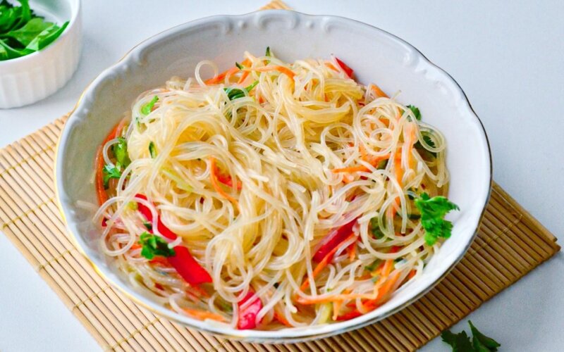 САЛАТ ФУНЧЕЗА С ОВОЩАМИ