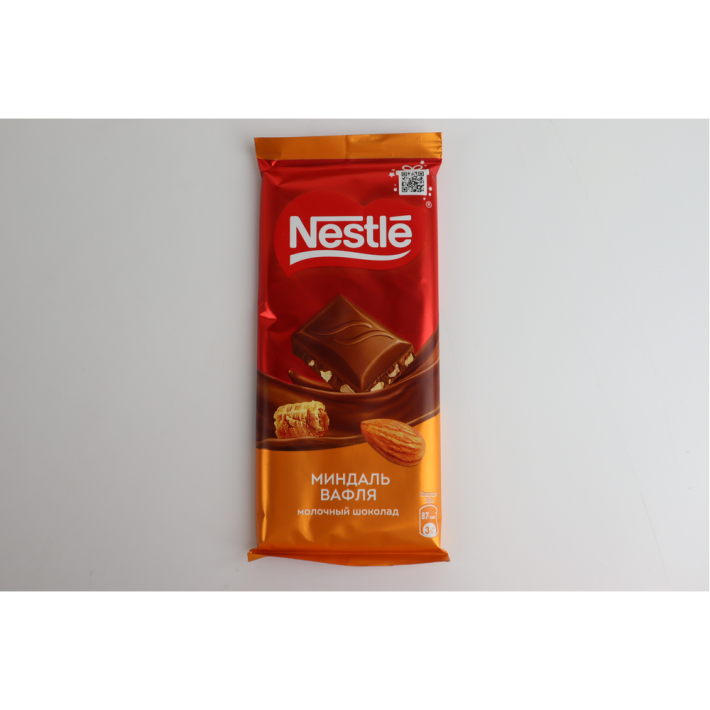 ПЛИТОЧНЫЙ ШОКОЛАД NESTLE МОЛЧНЫЙ МИНДАЛЬ ВАФЛЯ 82ГР